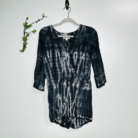 Cloth & Stone Slate Gray Blue Tie Dye Shorts Romper - Picture 1 of 13